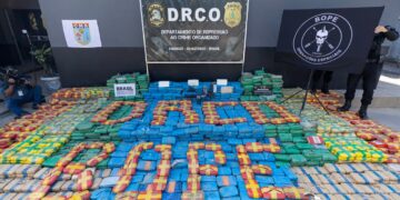 Polícia apreende 2,5 toneladas de cocaína; governador Cidade destaca atuação das Forças de Segurança 