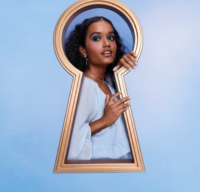 Avon lança coleção inspirada em Alice no País das Maravilhas, da Disney