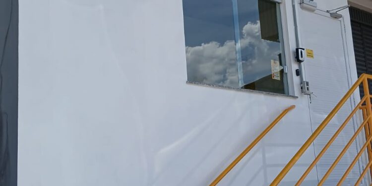 DHL Express inaugura primeira loja em Manaus