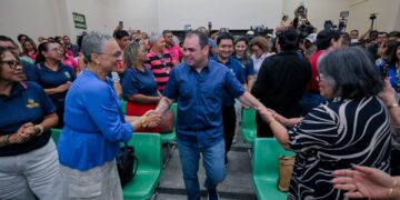 Governador do AM anuncia concurso público da Seduc com mais de 7,8 mil vagas