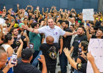 Cidade dialoga com artistas e produtores culturais sobre propostas para o setor