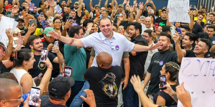 Cidade dialoga com artistas e produtores culturais sobre propostas para o setor