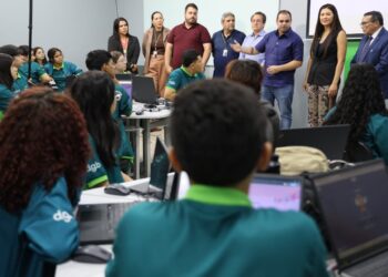 Cidade aposta em tecnologia para preparar estudantes amazonenses para o futuro