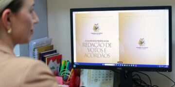 TCE-AM cria guia para tornar votos e acórdãos mais claros e acessíveis