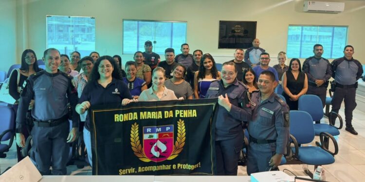 No Careiro Castanho, Defensoria do Amazonas realiza capacitação para agentes que atuam na Ronda Maria da Penha 
