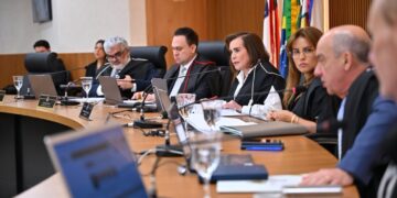TCE-AM reprova contas de ex-prefeito de Careiro e determina devolução de R$ 393 mil