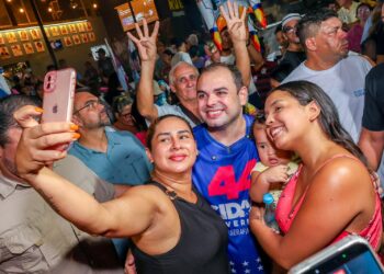 Roberto Cidade destaca propostas para idosos durante agendas em três bairros de Manaus