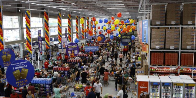 Lojas Assaí funcionarão em horário regular no feriado de 7 de setembro, no Amazonas