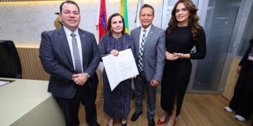 Presidente do TCE-AM apresenta PL para regular data-base dos servidores da Corte de Contas