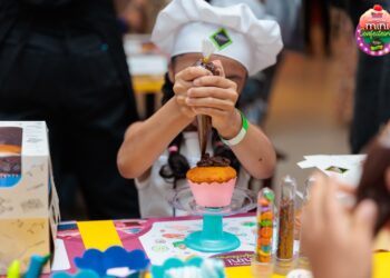 Chef Kids Pátio celebra Dia das Crianças com oficina de hambúrguer