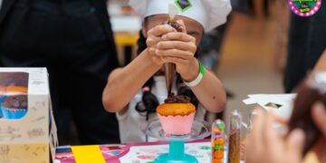 Chef Kids Pátio celebra Dia das Crianças com oficina de hambúrguer