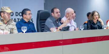 Cidade alinha ações com municípios e Governo Federal para enfrentar incêndios florestais no Amazonas