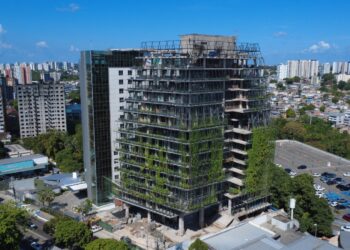 Botânica Office viraliza nas redes sociais e recebe elogios pela arquitetura em Manaus