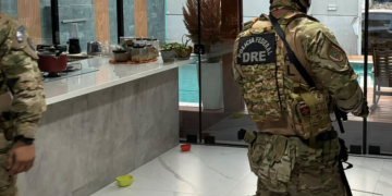 Polícia Federal combate tráfico de drogas por via aérea e lavagem de dinheiro
