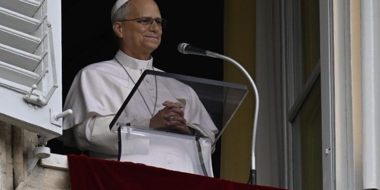 ‘Obrigado a todos que rezaram por mim, senti o apoio de vocês’, diz Leão XIV